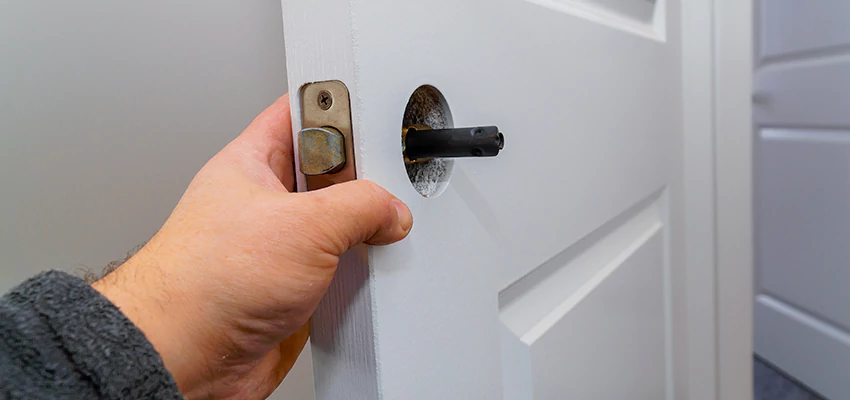 Nighttime Locksmith For Lock Repair in East Los Angeles, CA