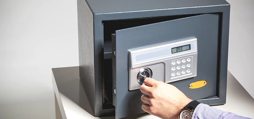 Jewelry Safe Unlocking Service in East Los Angeles, California