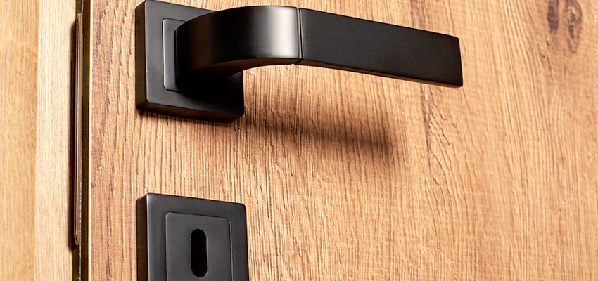 Weekend Lockout Assistance Troubleshooting in East Los Angeles, California