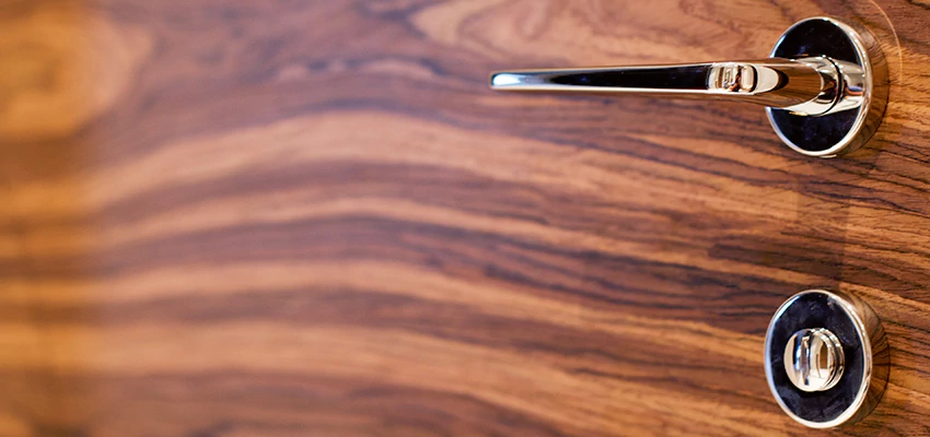 On Demand Locksmith For Key Fobs Repair in East Los Angeles, California